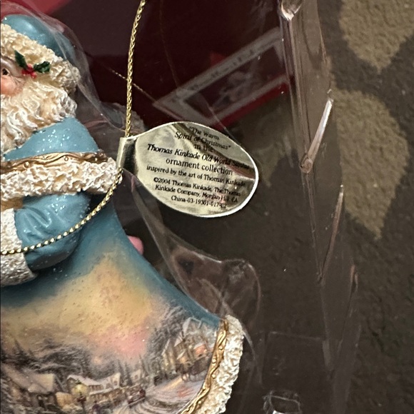 The Bradford Editions Christmas Figurine - Picture 9 of 10